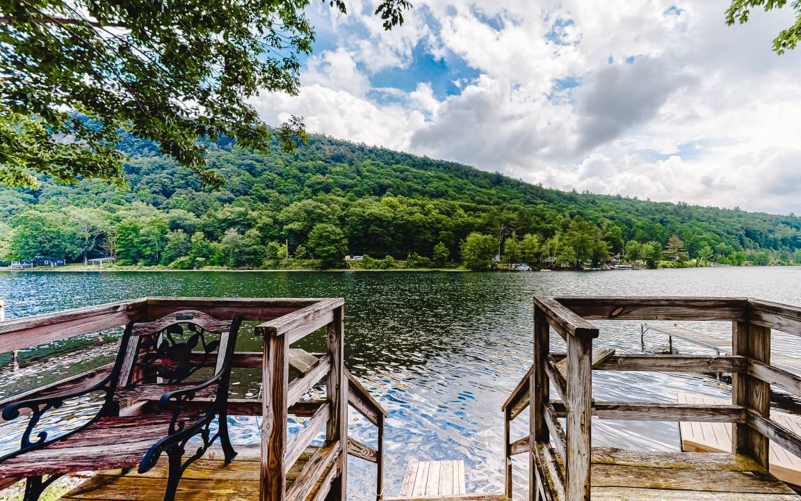 Poultney Cottage | 104 m² Cabin ∙ 2 bedrooms ∙ 6 guests