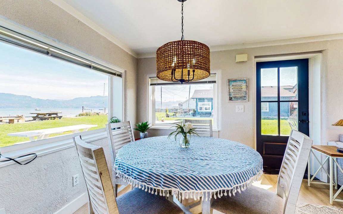 Bow House | 111 m² House ∙ 2 bedrooms ∙ 8 guests