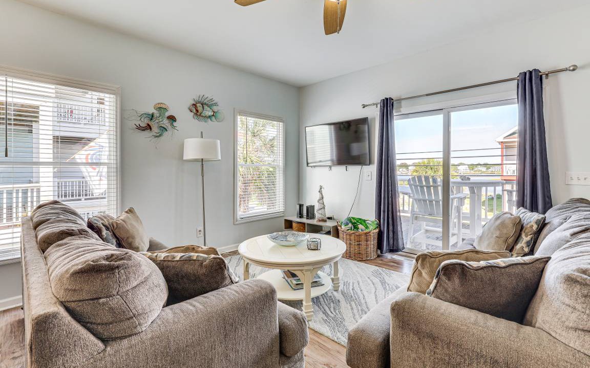 North Carolina Coast Apartment | 126 m² Apartment ∙ 3 bedrooms ∙ 10 guests