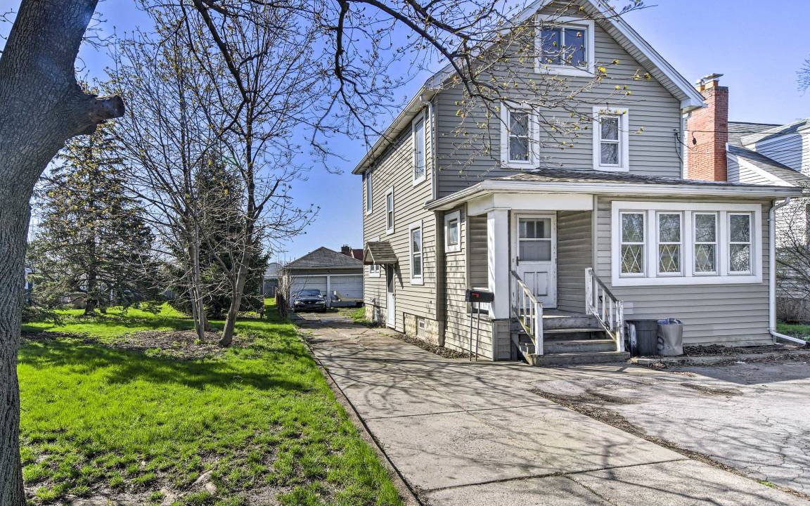 Cheektowaga House | 126 m² House ∙ 3 bedrooms ∙ 9 guests