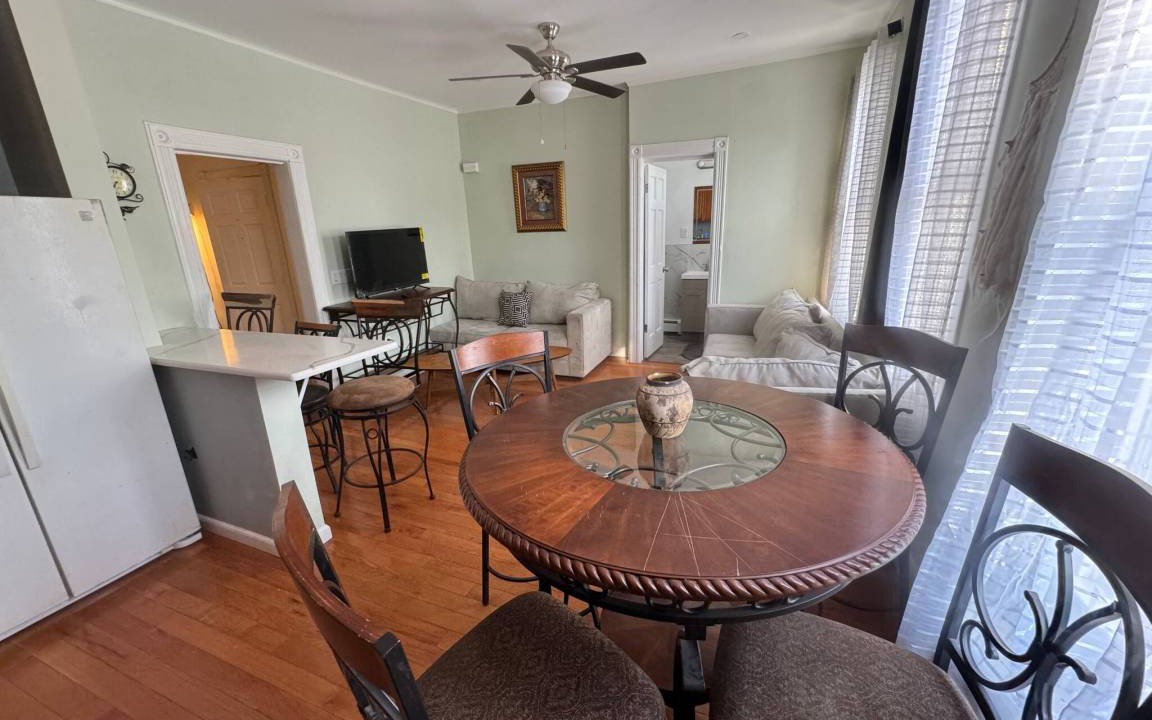 West New York Apartment | 130 m² Apartment ∙ 3 bedrooms ∙ 10 guests