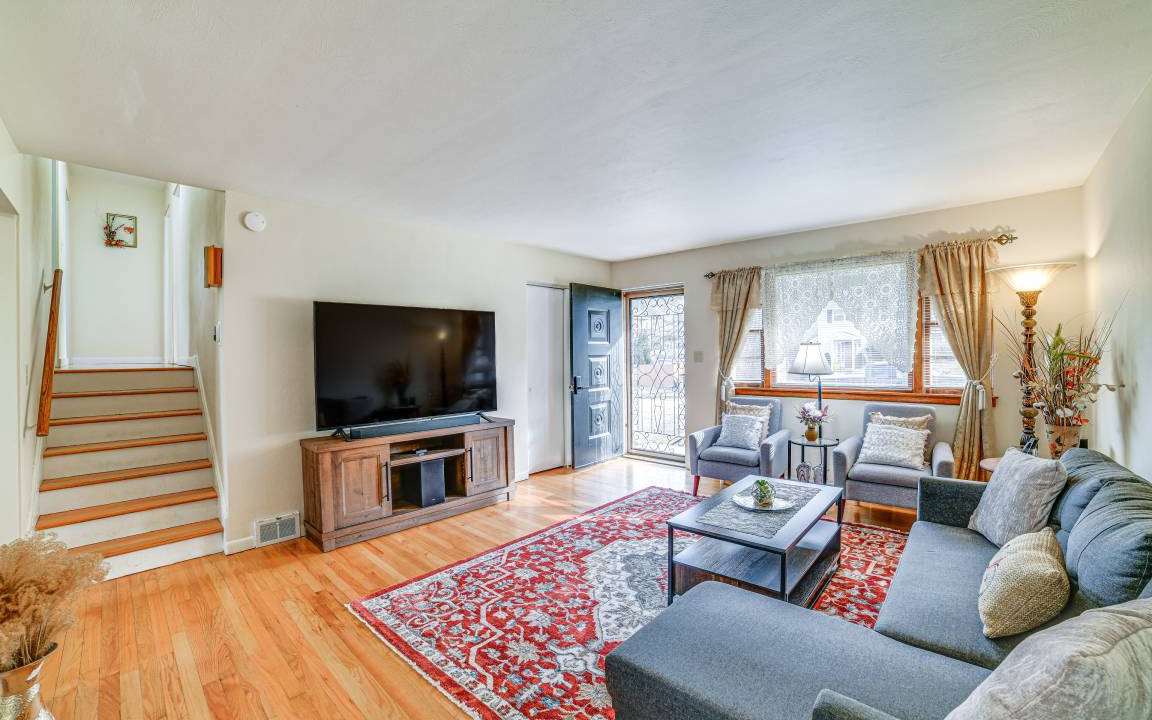 Binghamton House | 134 m² House ∙ 3 bedrooms ∙ 6 guests