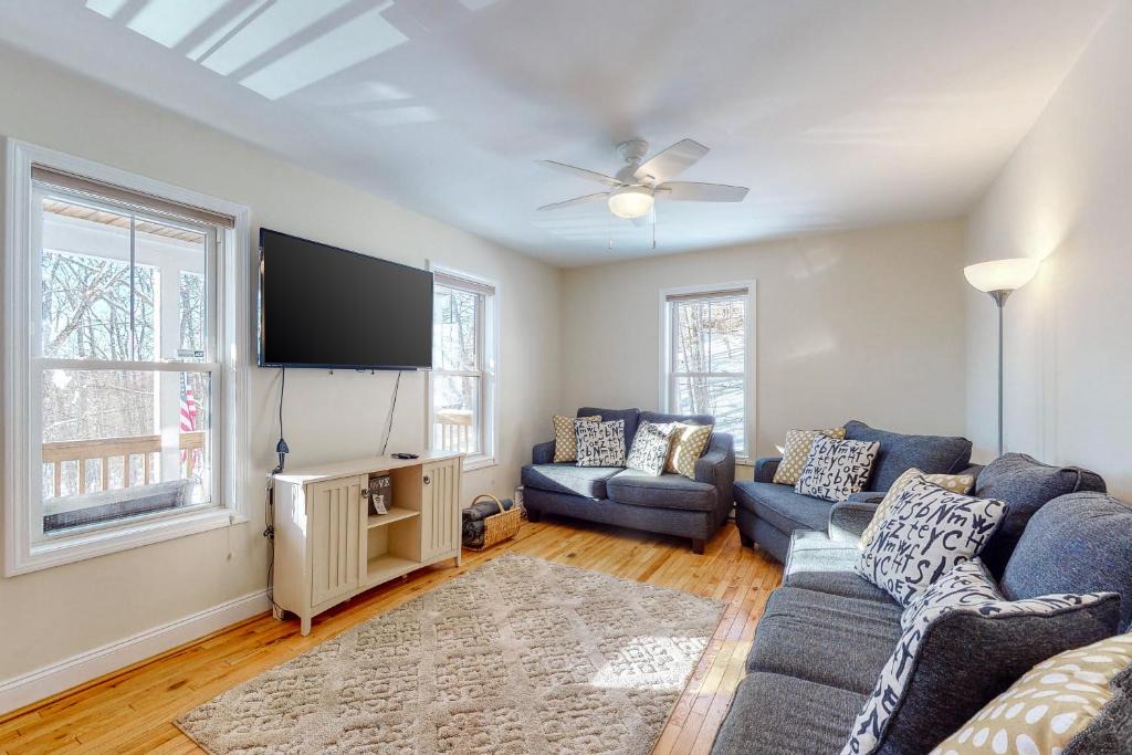 Eidelweiss Village House | 15 Chocorua View Drive