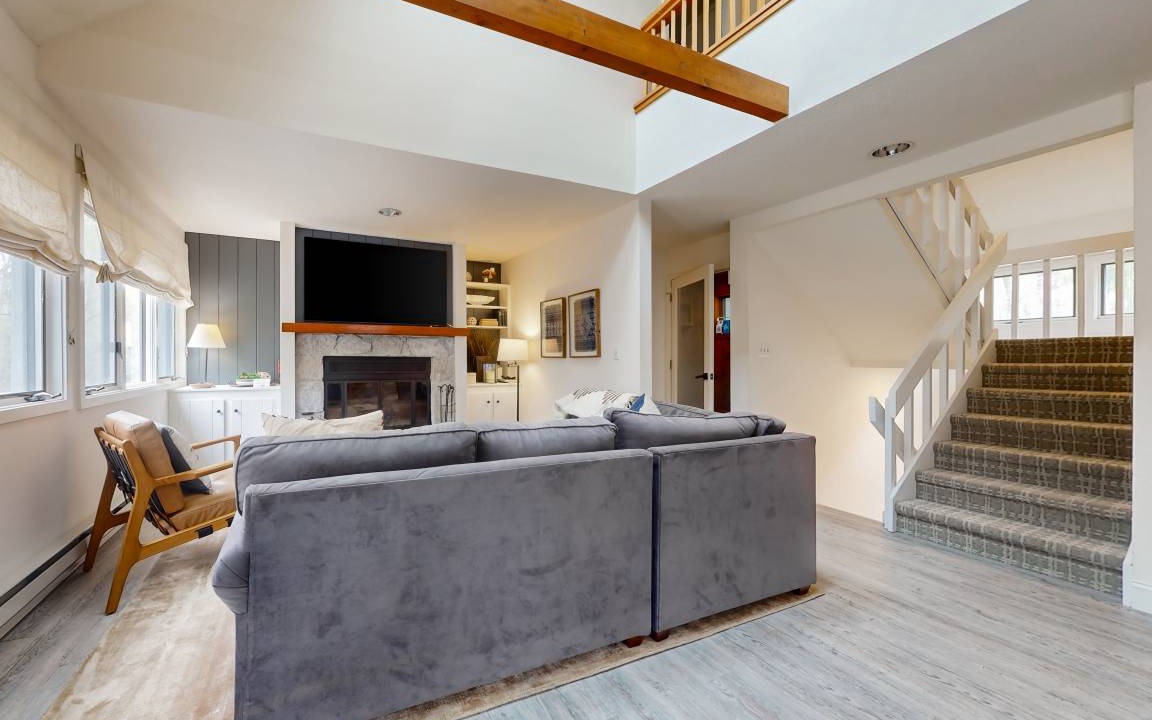 Stratton Mountain Condo | 153 m² Condo ∙ 2 bedrooms ∙ 8 guests