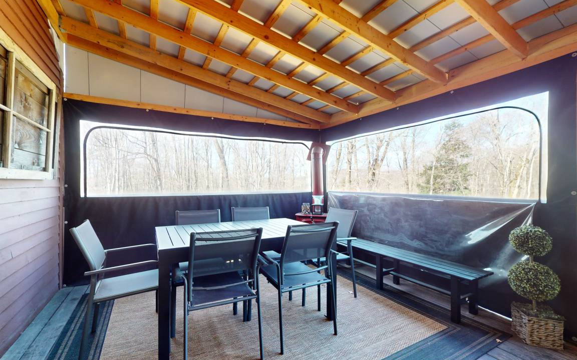 Mount Holly House | 169 m² House ∙ 4 bedrooms ∙ 11 guests