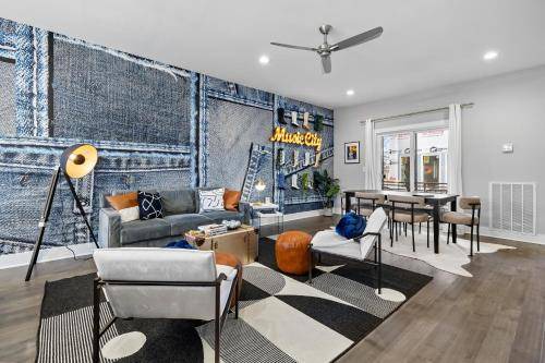 Katie Hill Neighborhood House | 175 m² House ∙ 4 bedrooms ∙ 10 guests