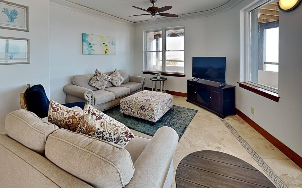 San Jacinto Condo | 177 m² Condo ∙ 4 bedrooms ∙ 10 guests