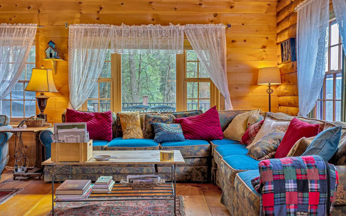 Quechee Cabin | 180 m² Cabin ∙ 3 bedrooms ∙ 8 guests
