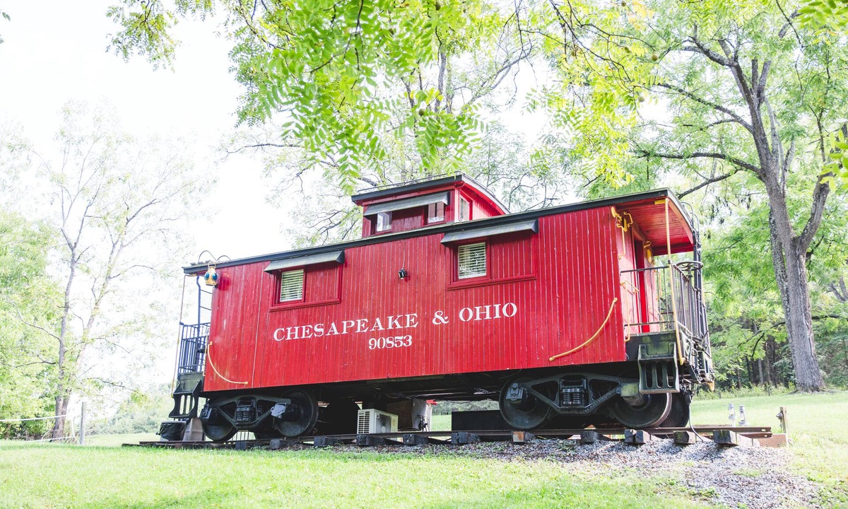 Natural Bridge House | 1926 C&O Guest Caboose -new listing!