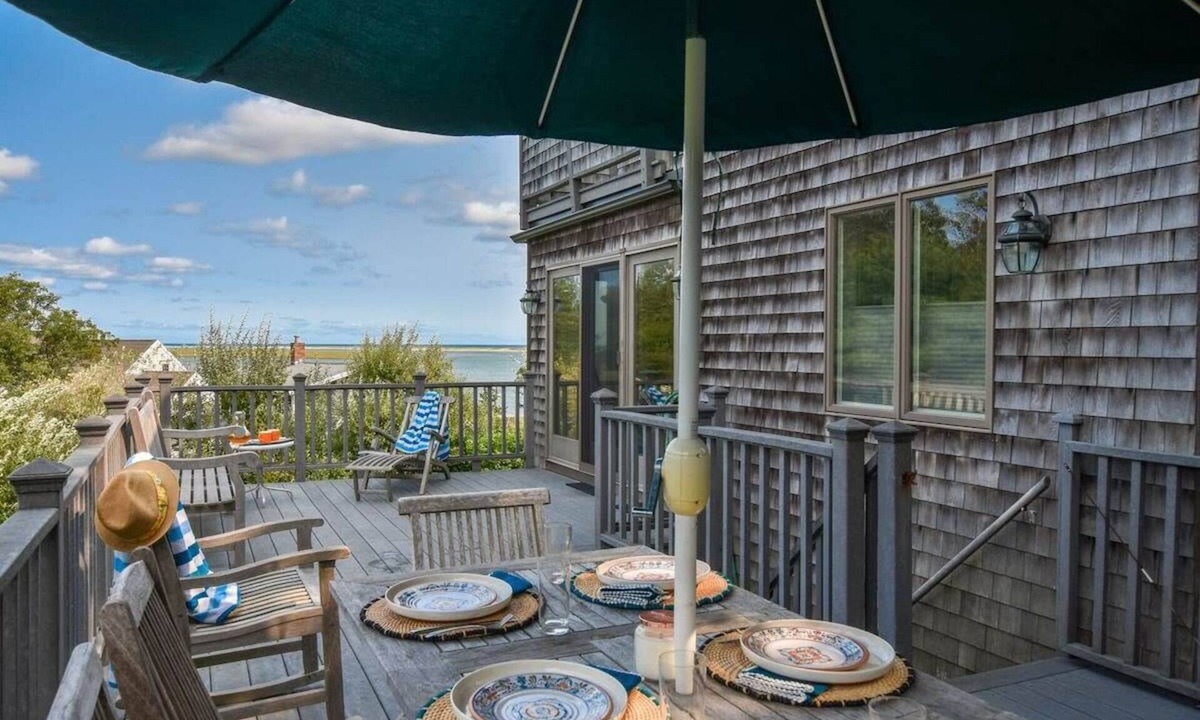 East Orleans House | 2 Min Walk to Private Beach & Boat Launch!