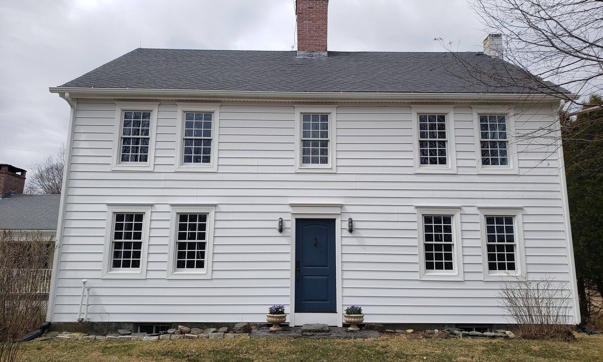 Heath House | 200 Year old updated Farmhouse on 12 acres - near Berkshire East Mountain Resort
