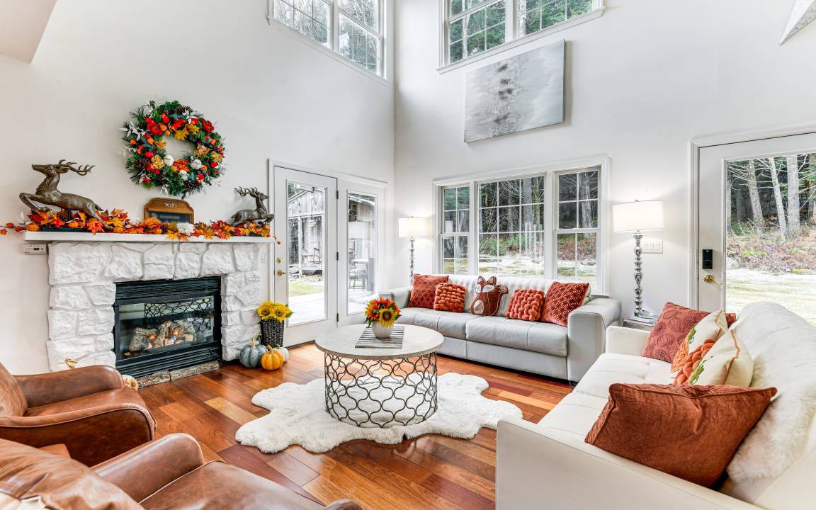 Morrisville House | 252 m² House ∙ 3 bedrooms ∙ 9 guests