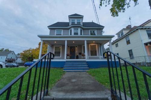 Schenectady Apartment | 297 m² Apartment ∙ 2 bedrooms ∙ 5 guests