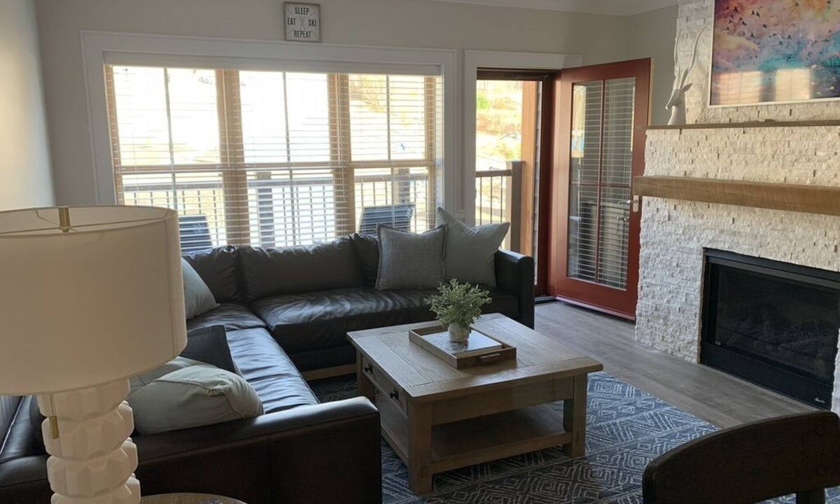North Conway Condo | 3 Bedroom Slope-side Condo at Cranmore Mountain. Minutes to Storyland!