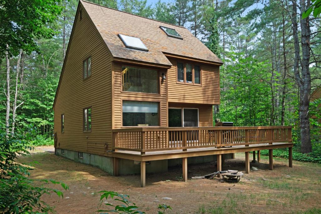 Intervale House | 31 Fox Run