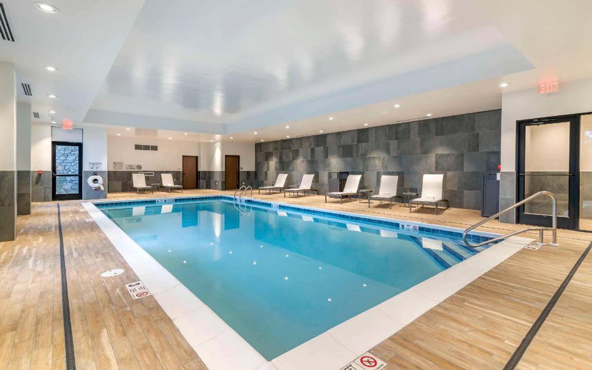 Lake Placid Hotel | 37 m² Hotel ∙ 8 guests
