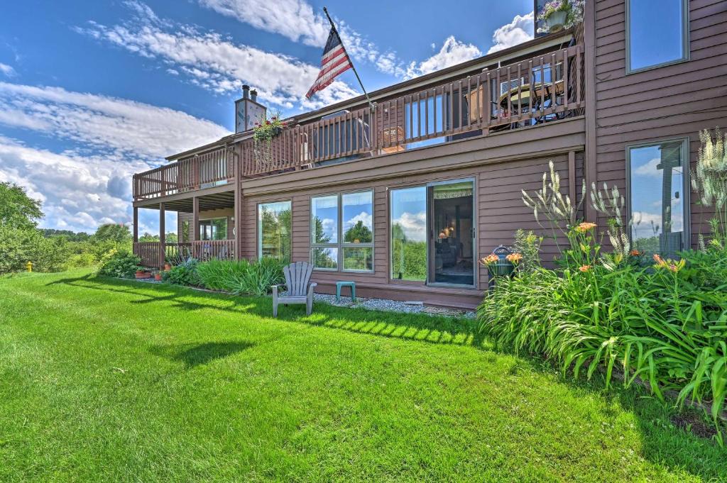 Newport Center Apartment | 4-Season Lakefront Condo Swim, Boat and Ski!