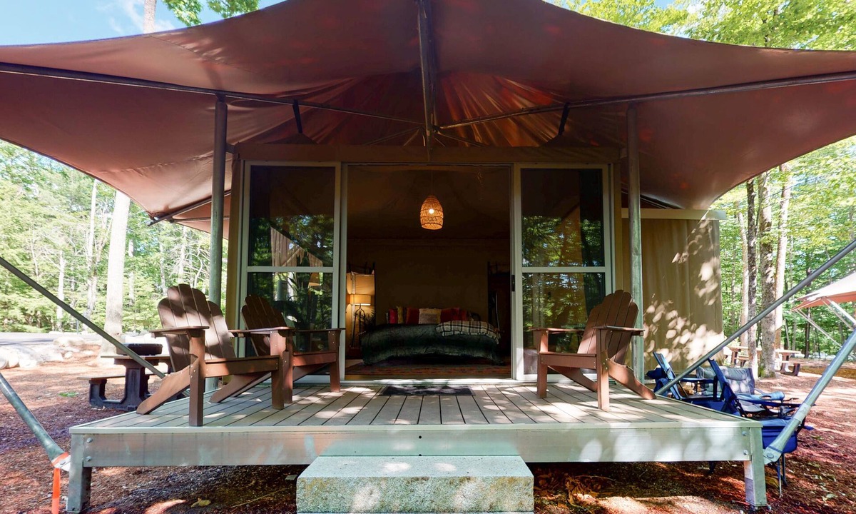 Tent At Point Sebago Resort | South Casco