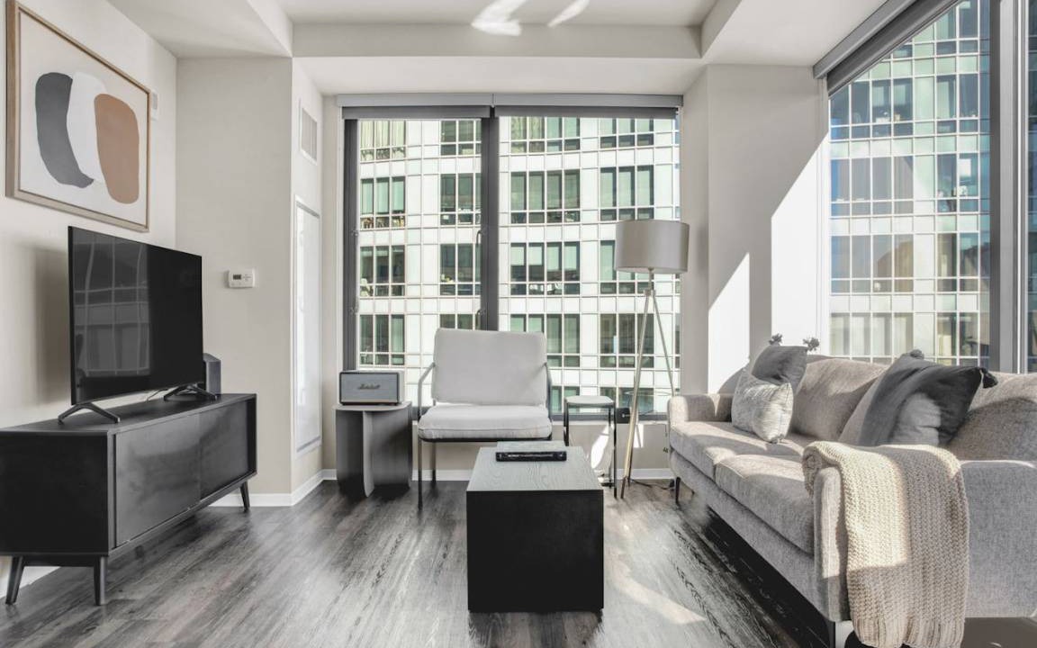 Theatre District Apartment | 58 m² Apartment ∙ 1 bedroom ∙ 2 guests