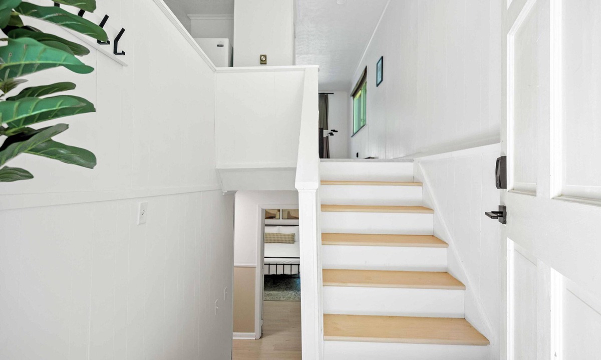 Mount Nebo House | 5min to Lake, 20min to NRG, Hot Tub, Fire Pit, BBQ. Quiet&Secluded. Pet Friendly