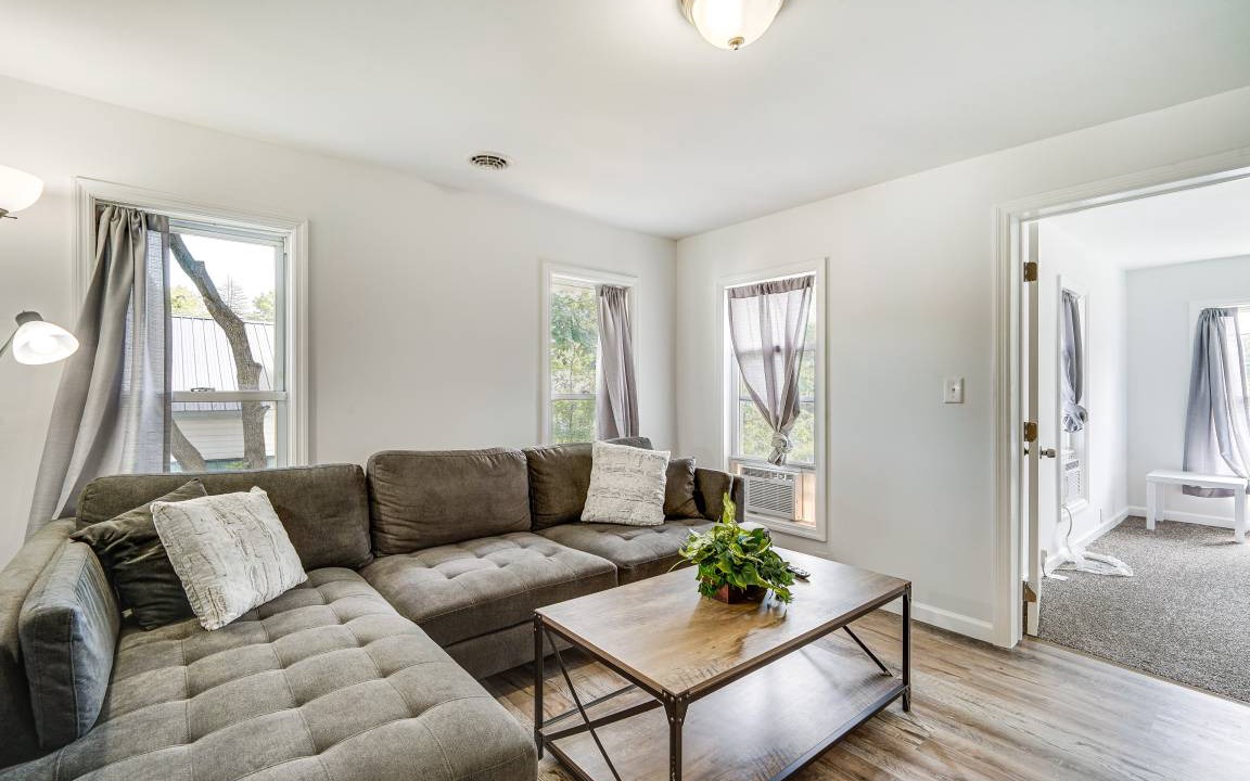 Glens Falls House | 69 m² House ∙ 2 bedrooms ∙ 4 guests
