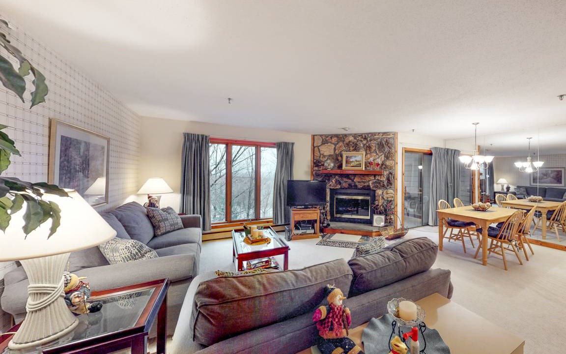 Stratton Mountain Condo | 76 m² Condo ∙ 1 bedroom ∙ 4 guests