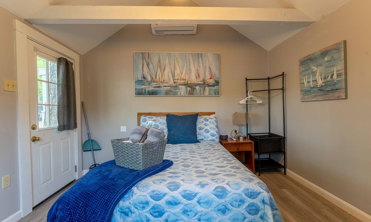 Alton Bay Cabin | A great cabin with lake views & access! Now Featuring AC/Wi-Fi- & TV