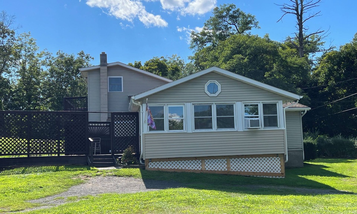Mount Marion House | ‘A Quiet Place’ 3-bedrm house. Mid-Hudson Valley.