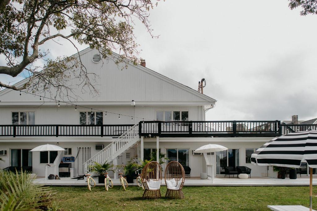 Aquebogue Hotel | Aqua by American Beech - Adults Only