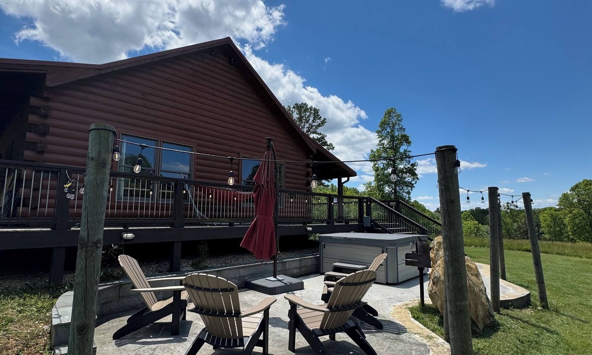 Piney Mountain House | Arlene’s Escape at Piney Mountain Preserve.