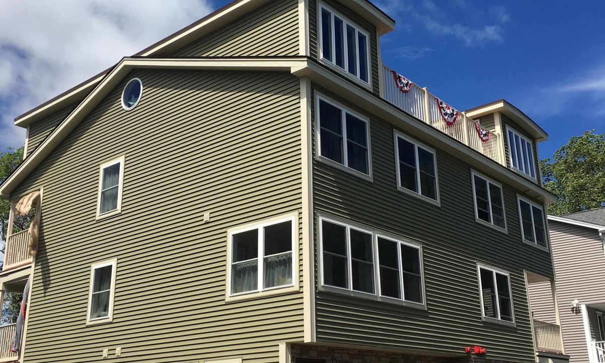 Hampton House | Available: Fall 2025 rental weekly or monthly. Come see and enjoy NH this fall.