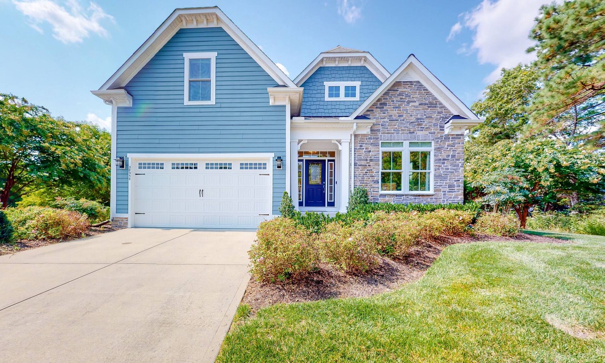 The Commons House | Bayside Resort home with paid-access pools & other resort amenities