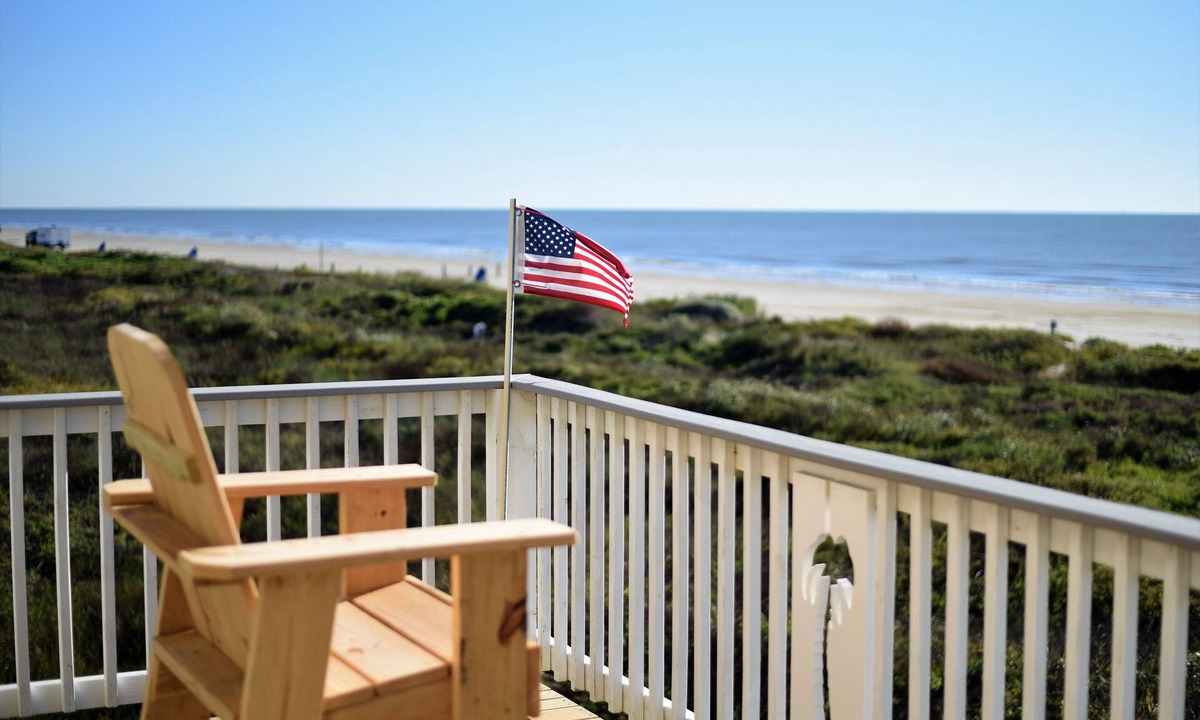 Freeport House | Beachfront! 4bdr(3 kings)/3 bath/sleeps 17