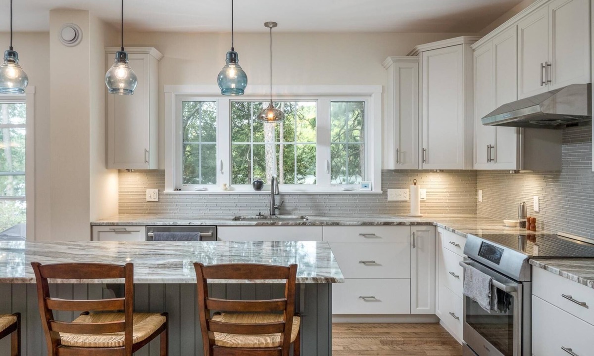 Bryant Pond House | Birch St- Luxury on the Lake