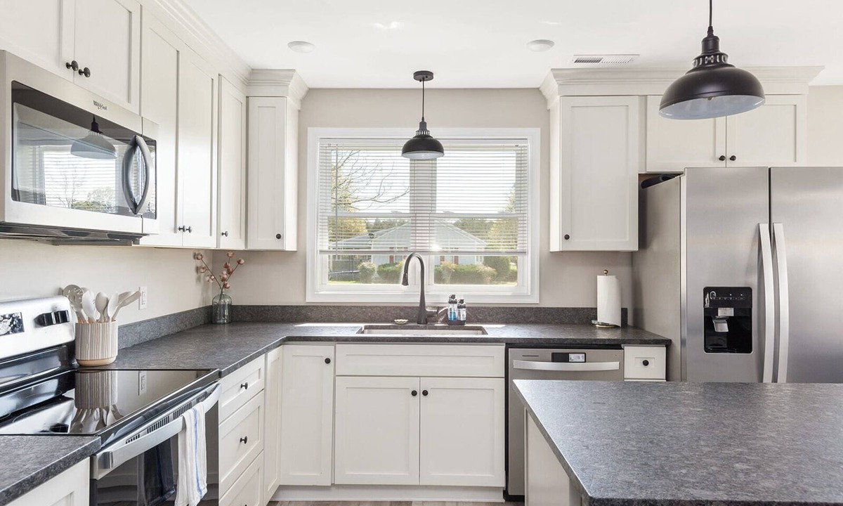 Locustville House | Bobtown Bungalow- By the Chesapeake Bay