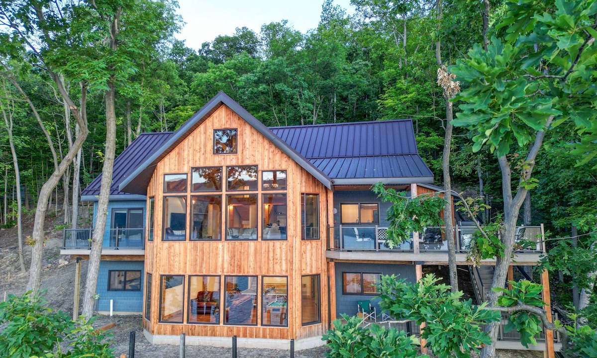 Naples Cabin | Braeloch Lodge - Canandaigua lakefront timberframe w/breathtaking views, spa