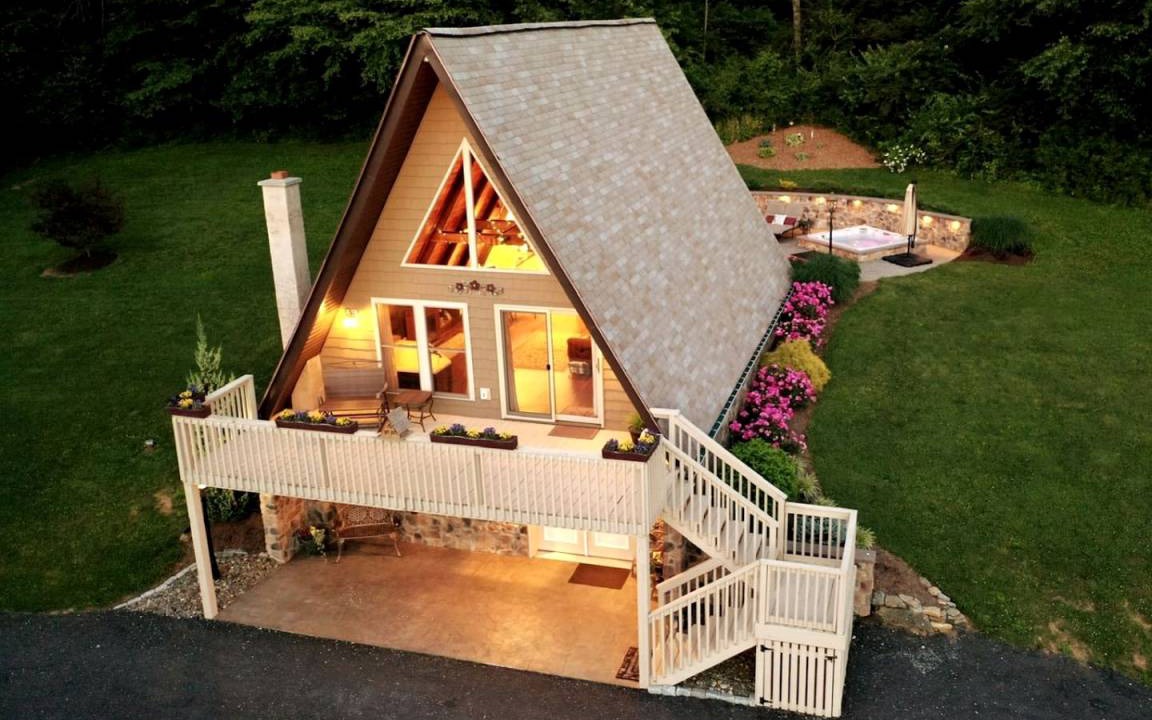 Robesonia Cabin | Cabin ∙ 1 bedroom ∙ 2 guests