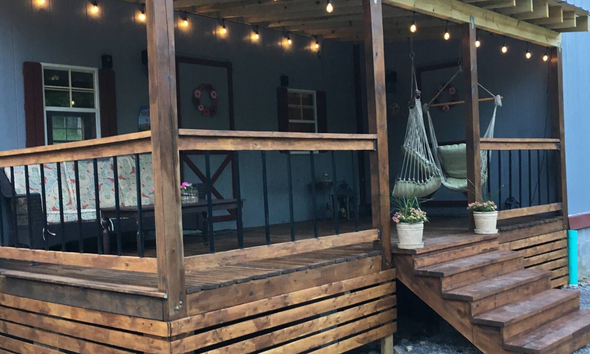 Caldwell Cabin | Cabin Neighboring Greenbrier State Forest