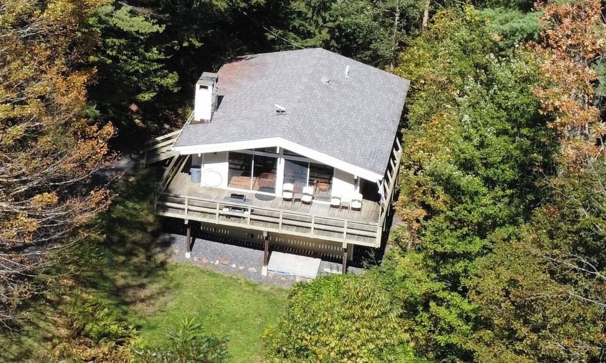 Windsor Cabin | Cabin on the hill Ascutney Vt - 4 bedrooms