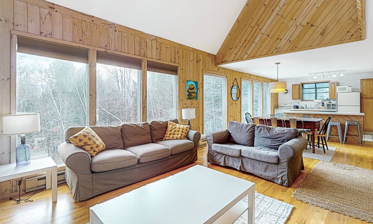 Winhall House | Charming retreat close to skiing with firepit, W/D, & fireplace - dog friendly