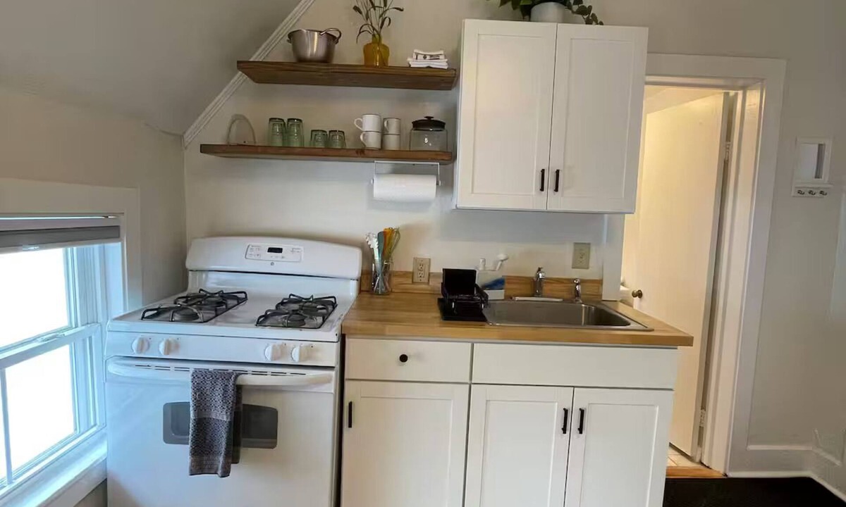 Old North End Apartment | City Nest.