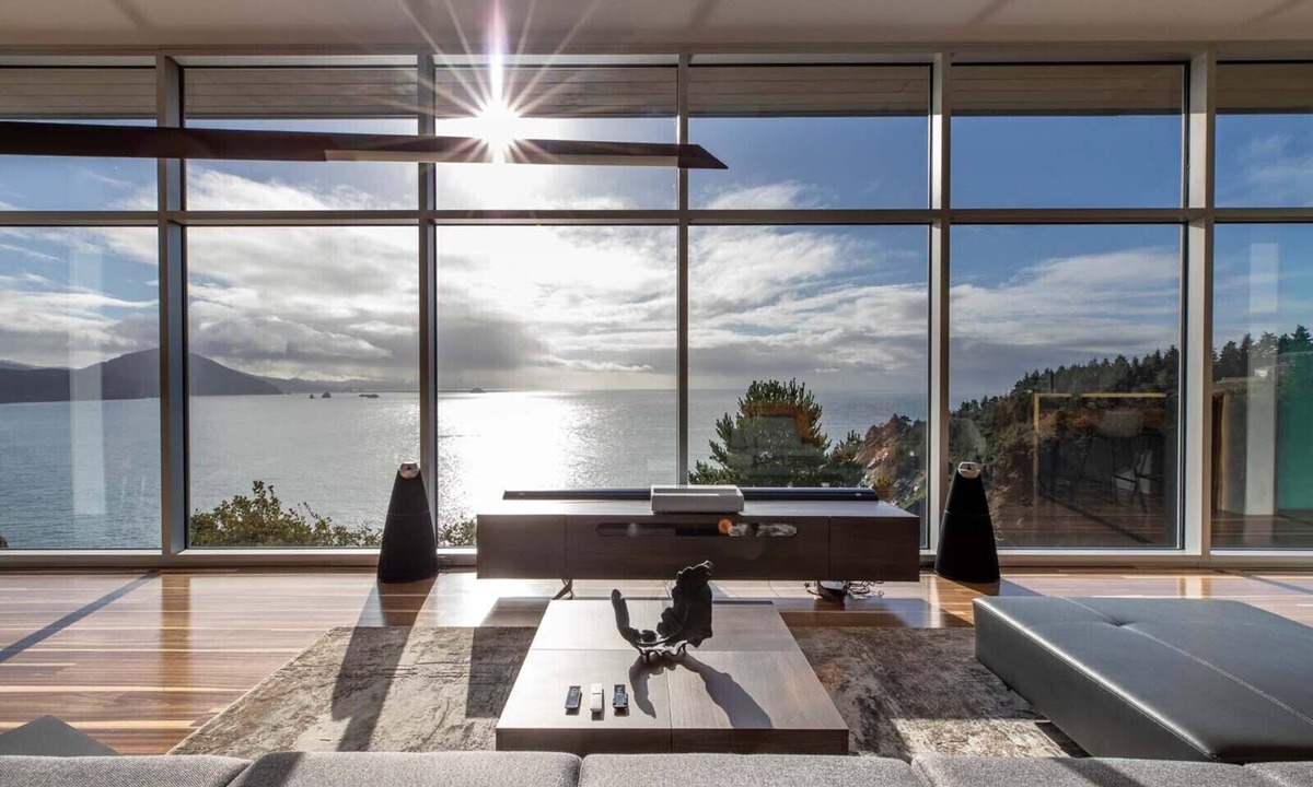 Port Orford House | Cliffside Glass House Ocean Views Hot Tub Gym