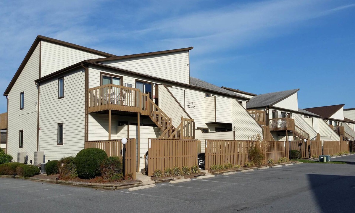 North Ocean City Condo | Club Ocean Villas II 19-Bayside 120th St, Pool, W/D, AC