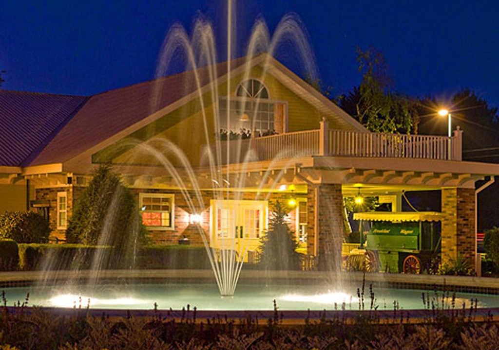 Lake George Resort | Colonel Williams Resort and Suites