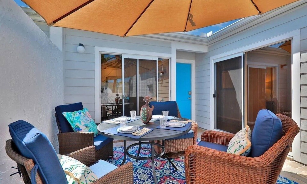Whitney Beach Villa | Comforts of Home in Secure Gated Community Just 2 Miles from Anna Maria Island