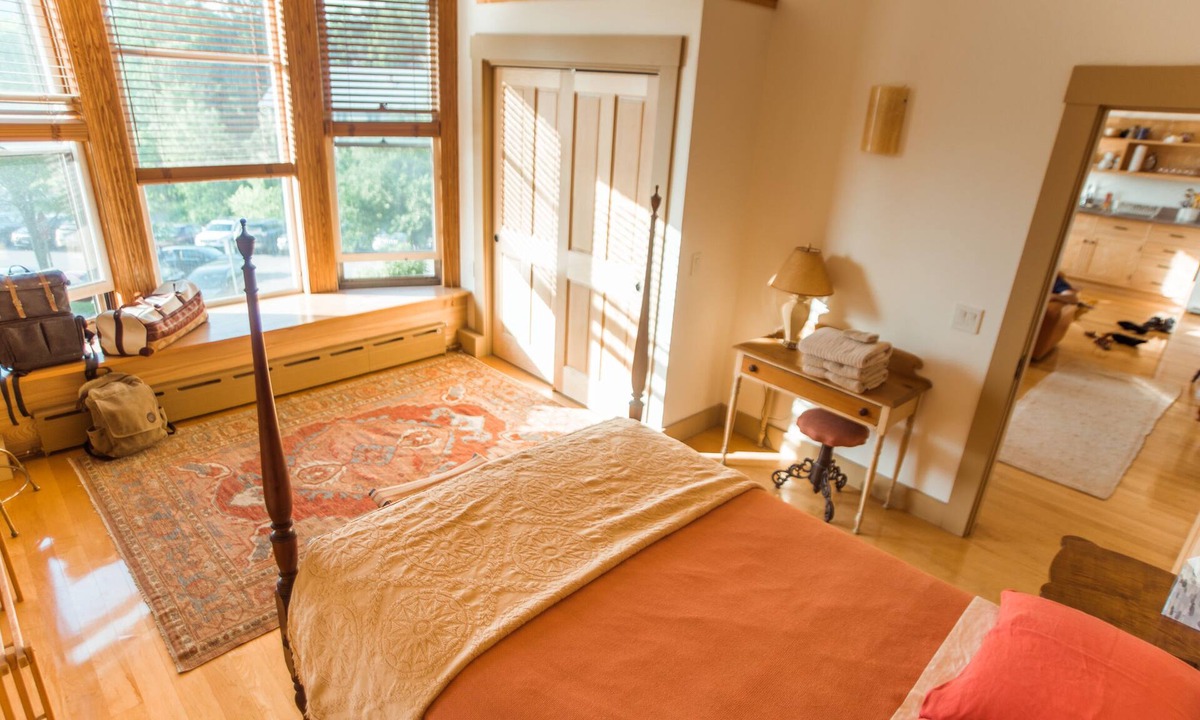 Hardwick Apartment | Contemporary Apartment in Historic 1895 Building