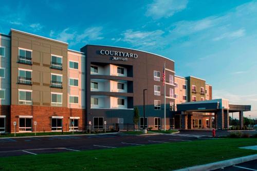 Courtyard | Clifton Park