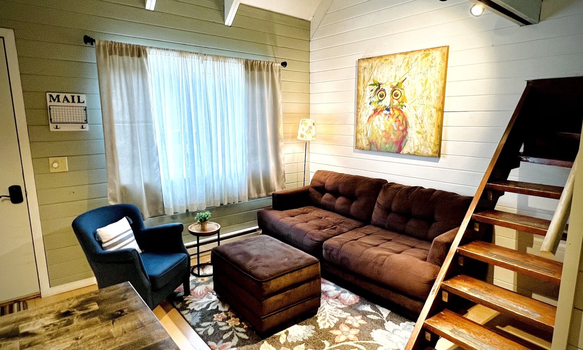 Canaan Valley Cabin | Cozy 2 bed Cabin - Best location in Davis, Thomas, and Canaan! Cold AC