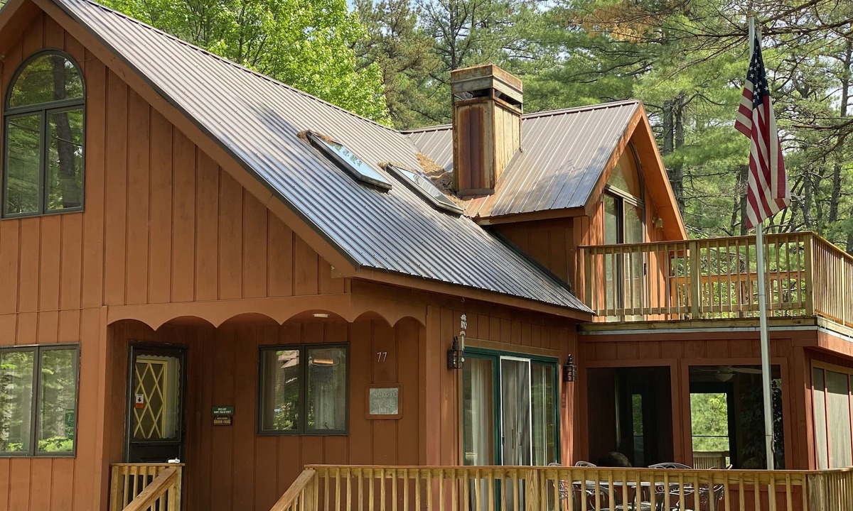 Chocorua Ski and Beach House | Cozy cabin with hot tub in a peaceful setting!