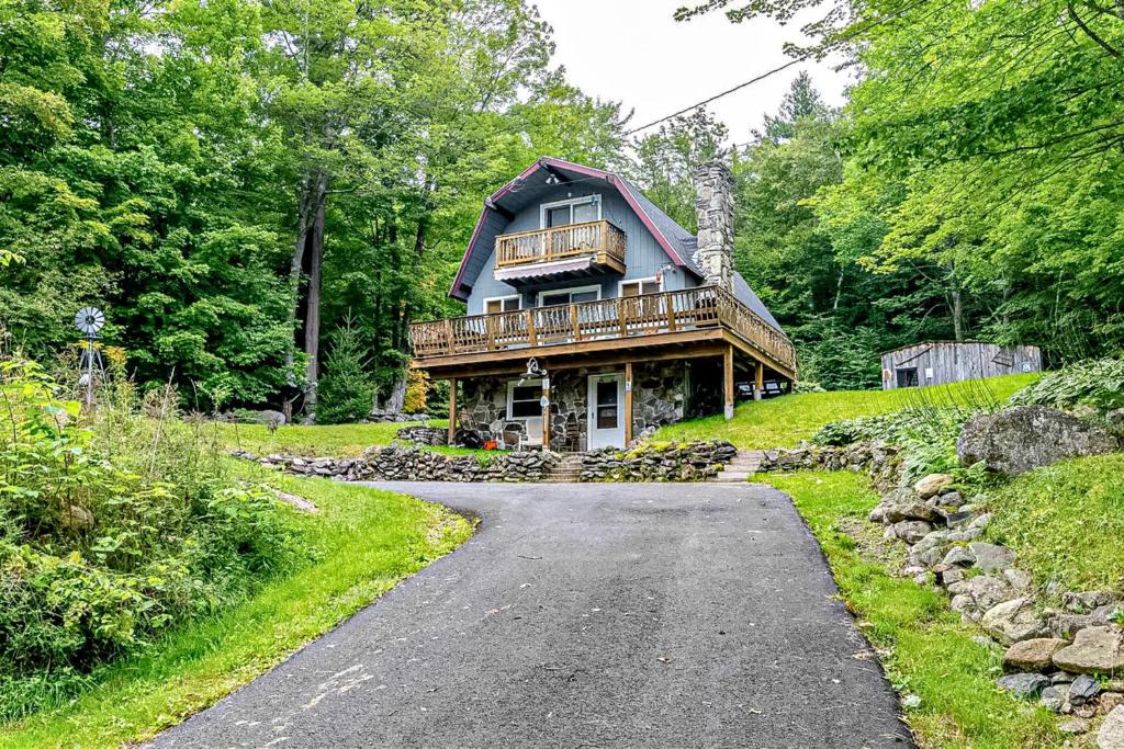 Whitefield House | Cozy Country Cottage